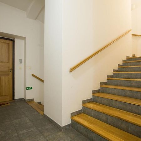 Elegant Apartment With Free Garage In The Center Of Praha Bagian luar foto
